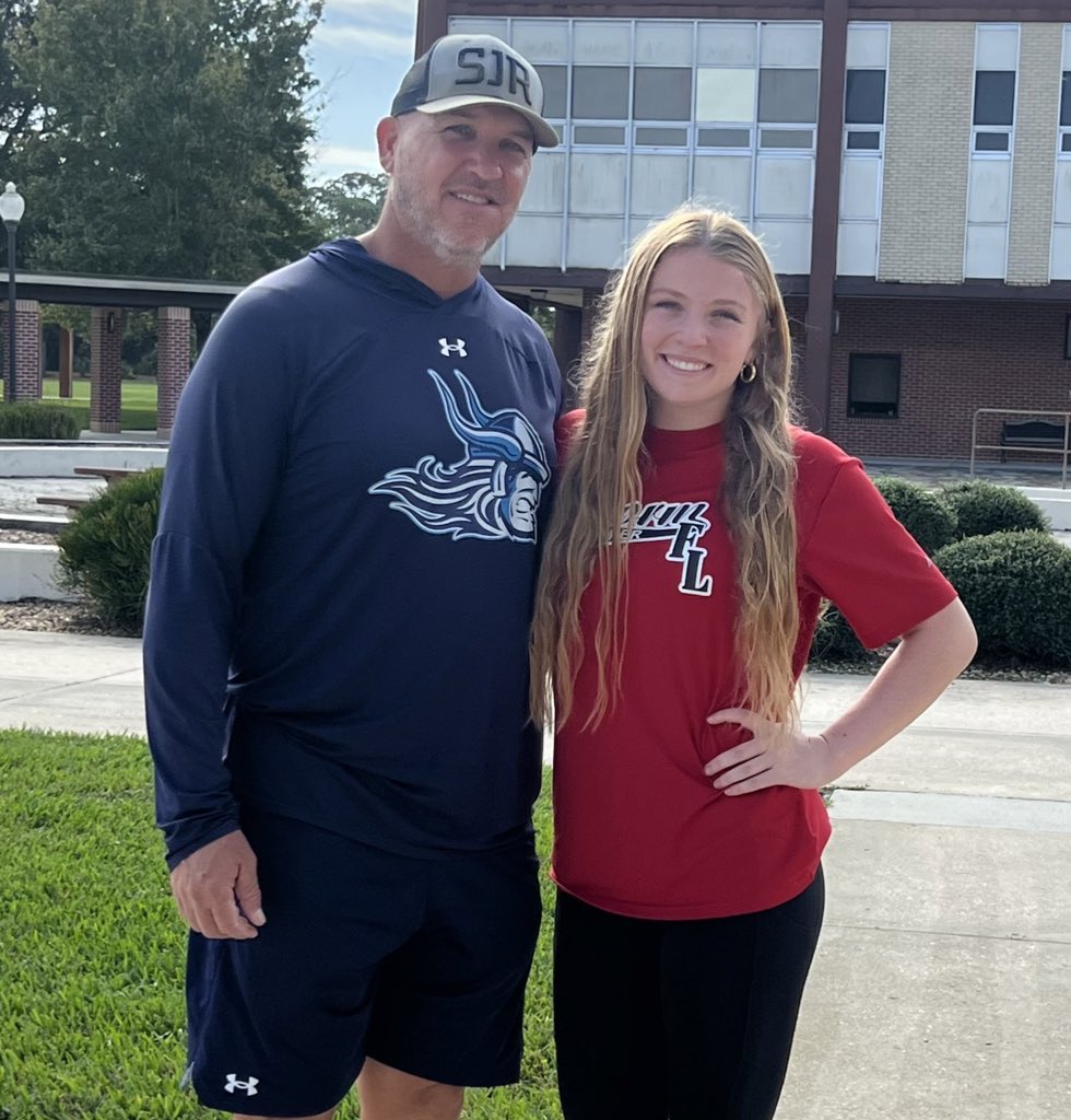 Lexi Peacock tweet media