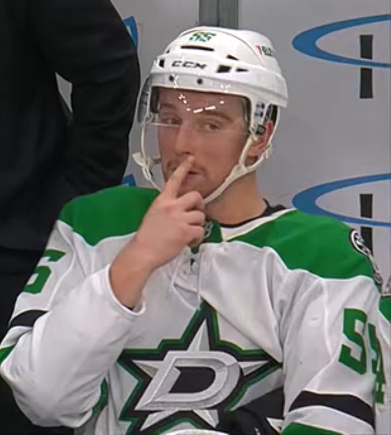 Holly Jolly Hethan Hawke (@osodesignco) on Twitter photo 