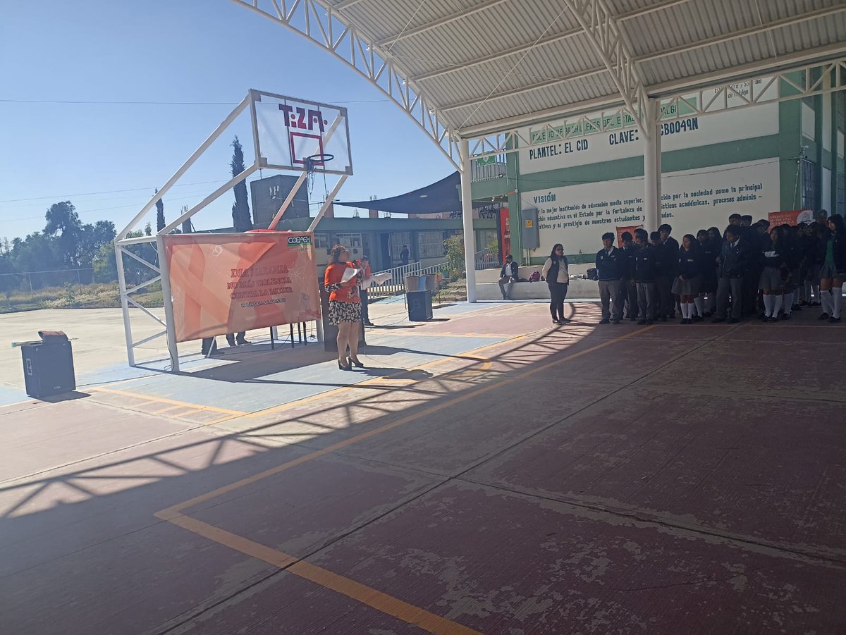 En los 16 días de activismo conmemoramos el día Naranja, contra la violencia de mujeres y niñas, iniciamos  con la presencia de autoridades de la Dirección de Prevención Social del Delito  con la Plática sobre la “Prevención y erradicación de la violencia contra las Mujeres”.