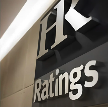 SocCivilMx's tweet photo. 🚨 ¡Alarma para México! 🇲🇽 

Primero Moody's... ahora... 

HR Ratings también baja perspectiva crediticia a Negativa 😱📉 https://t.co/xl7hIVOy96