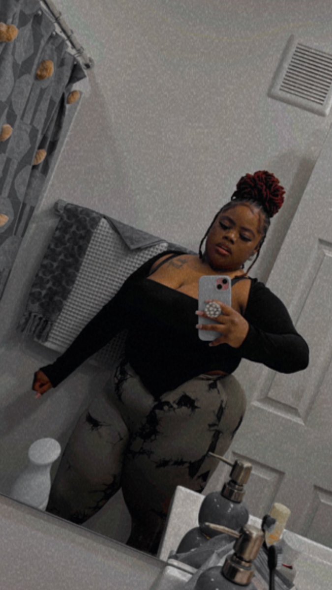 __shegrae's tweet photo. Natural bodies matter 🎯 https://t.co/rGRVJcBzGQ
