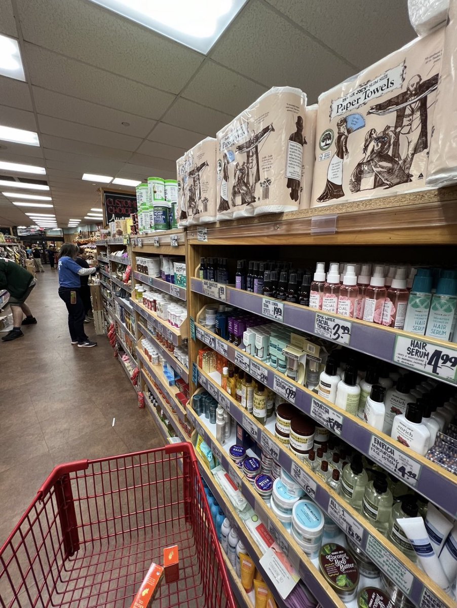 rikorin5420's tweet image. 今回のアメリカ土産も
#トレーダージョーズ 
に決まり🇺🇸
#TraderJoe&apos;s　

アロガンオイルに
シアバター&amp;amp;ココナッツの香りがするヘアセラム🥥