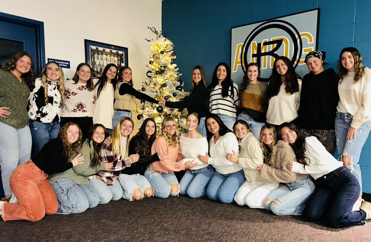 Happy TEAMsgiving!  
💙🦃🎄🦃💙