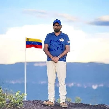 Porque muy pronto veremos al Presidente de la República Cooperativa de Guyana, Irfaan Ali, aceptar la verdad histórica que nos asiste #25Nov #MiMapa 

Una verdad corroborada con mapas y escritos pero sesgada por la avaricia de un imperio británico que hoy día heredó la trampa al