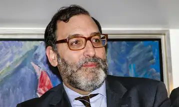 #Jueces El magistrado de la Audiencia Nacional Eloy Velasco cuestiona, en una conferencia, la legitimidad del Gobierno porque los partidos que lo forman han “perdido las elecciones”. Reprochó a Irene Montero que dé lecciones sobre consentimiento “desde su cajero de Mercadona”