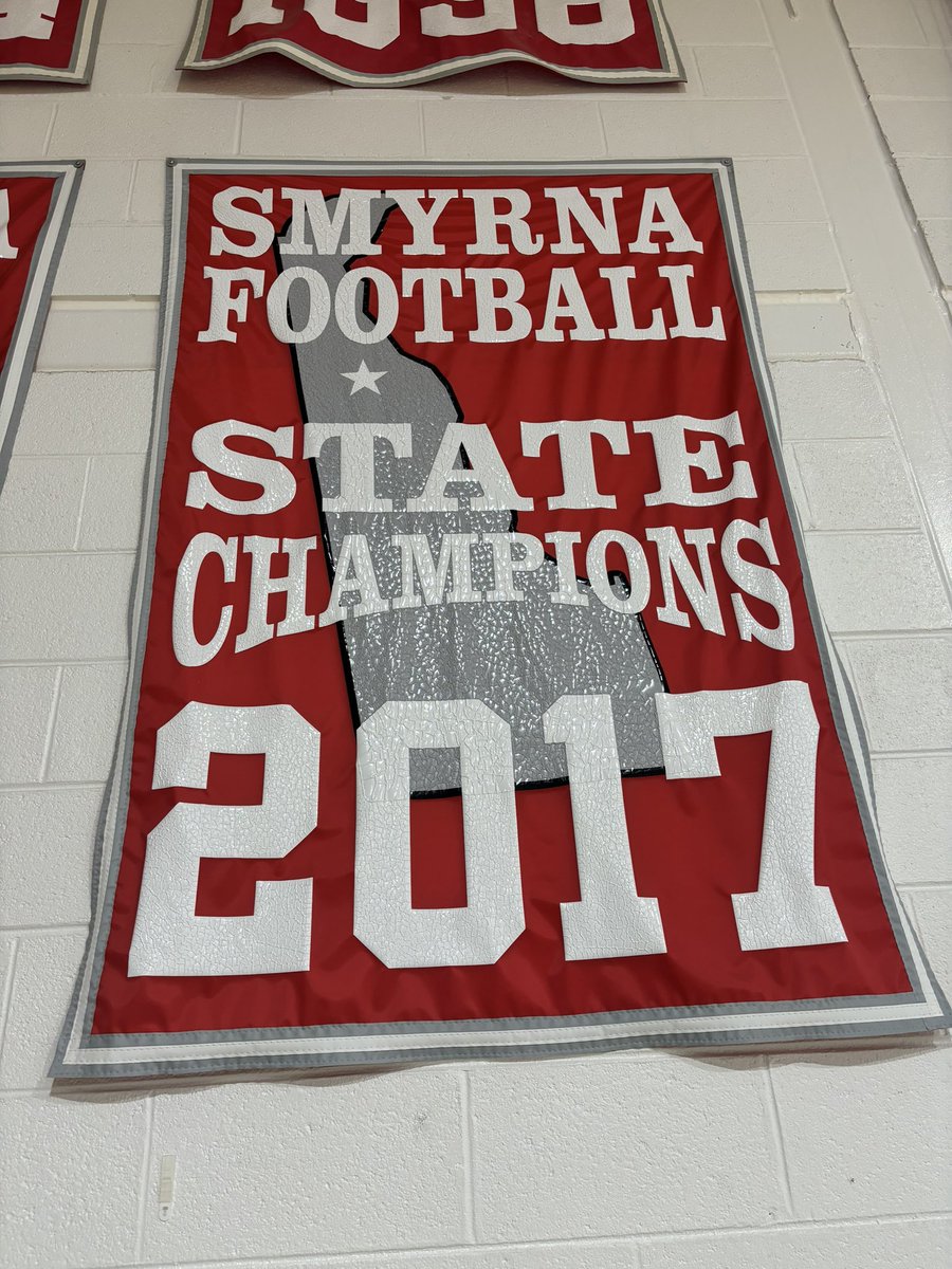 ChrisSfamurri's tweet photo. Memory lane. #OLPride https://t.co/2aDU0AgI40
