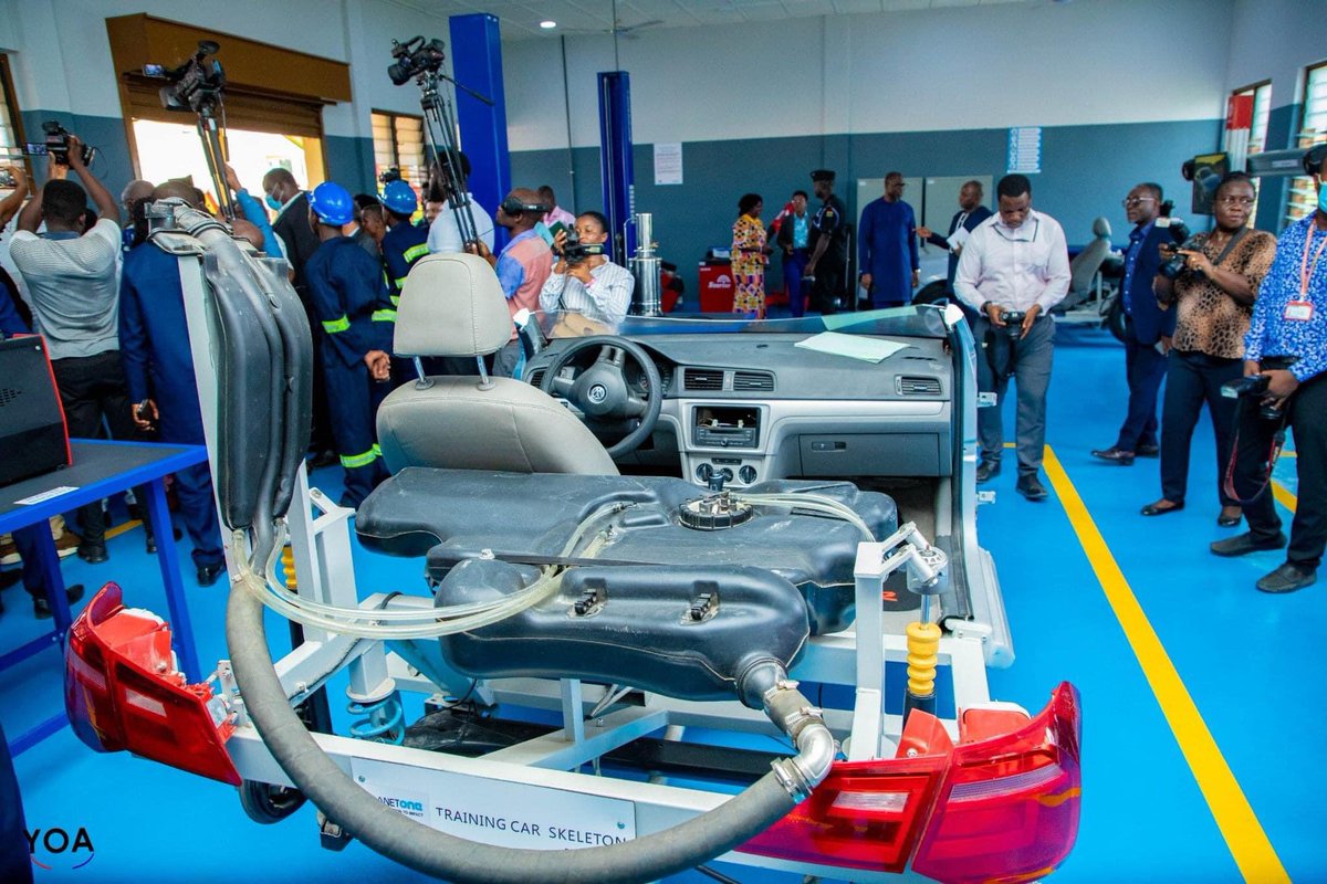 BureauNpp's tweet image. 2/2: TVET EDUCATION

This Government is equipping the youth with job ready skills through massive investment in Technical and Vocational Education and Training (TVET).

#BoldSolutionsForTheFuture
#BawumiaForPresident
#VoteNumber1
#ItIsPossible