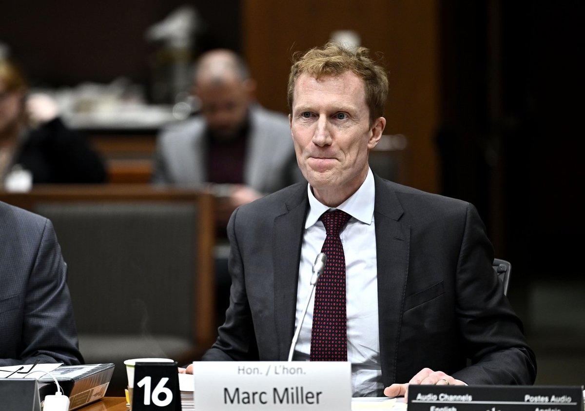 connectmnetwork's tweet image. Canada plans more immigration and asylum reforms, says Minister Marc Miller. Changes follow cuts to permanent residents and stricter temporary worker rules. Refugee claims backlog hits 250K; processing takes 44 months. #ImmigrationReform #CanadaNews #AsylumSystem