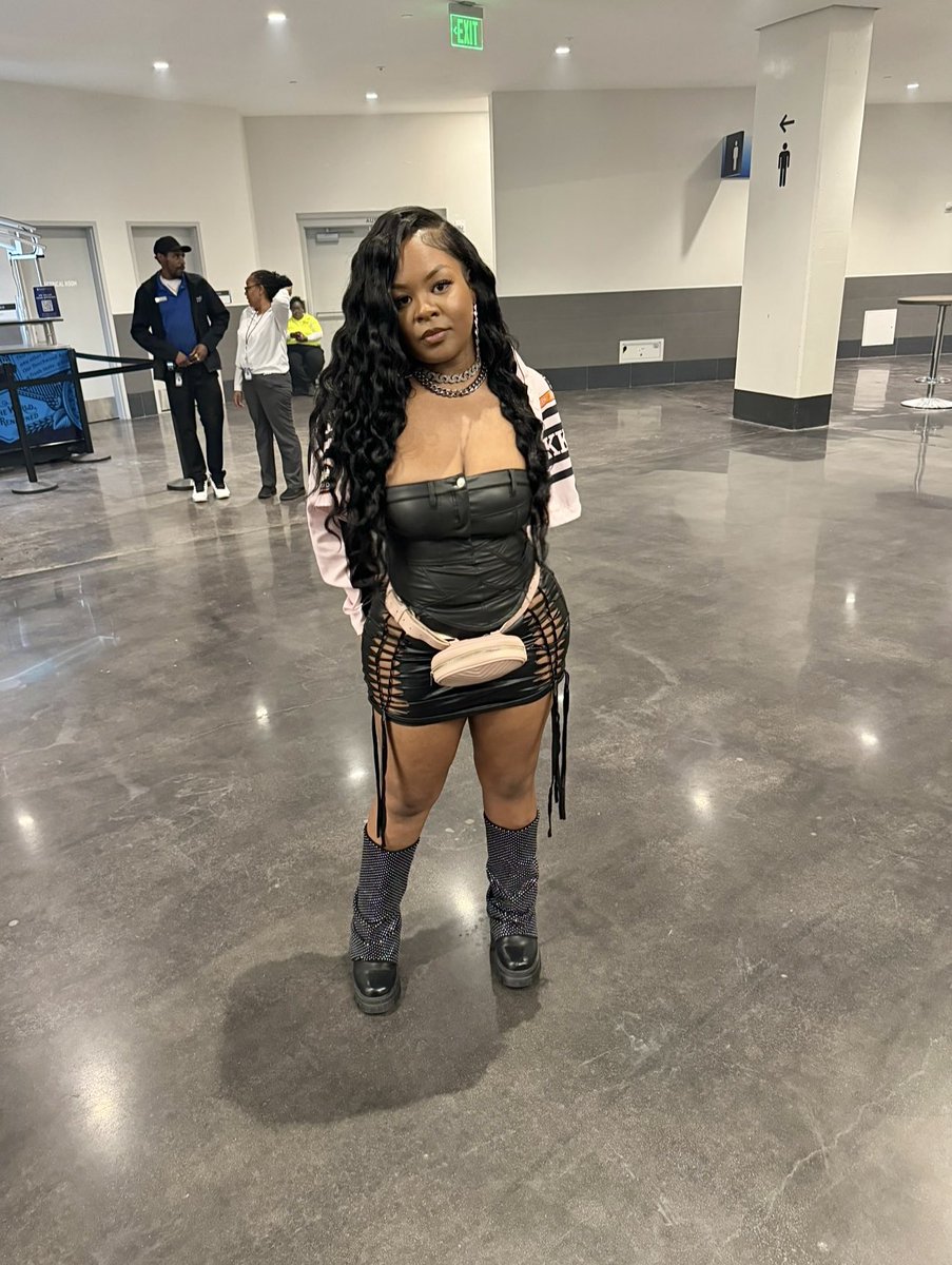 cococlaude__'s tweet photo. 21 pounds slimmer in 2 months. Truly iconic 🩷 https://t.co/jM3e4QTwbf
