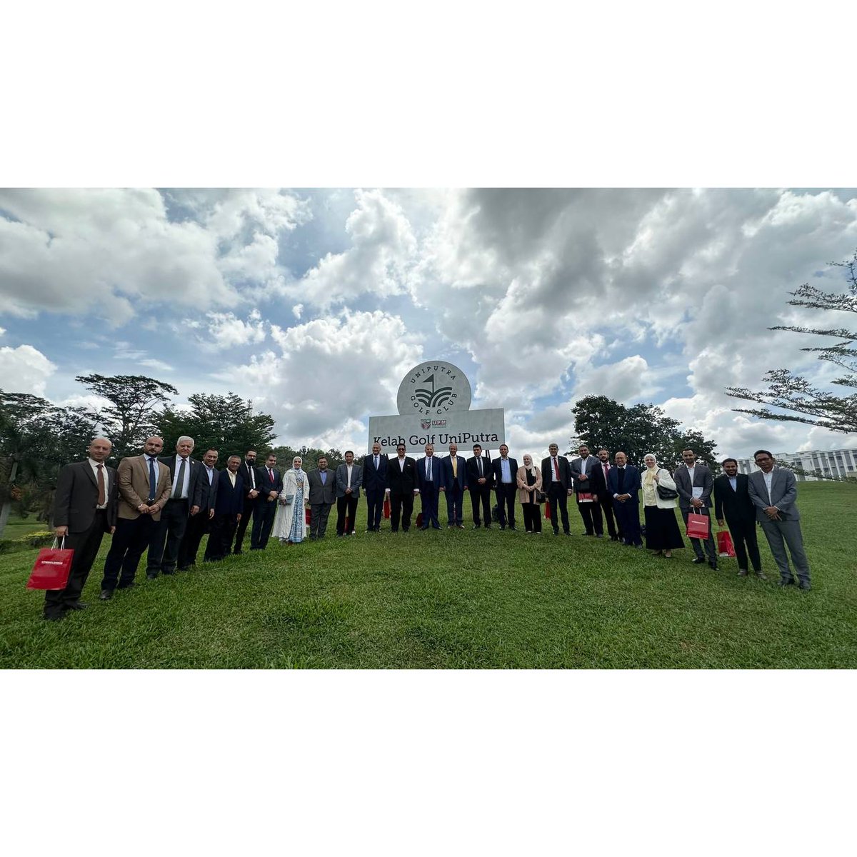 UPMHoldings_'s tweet image. #UPM #UPMI #UNICONNECT
#Jordan #Malaysia
#InternationalCollaboration
#HigherEducation #research