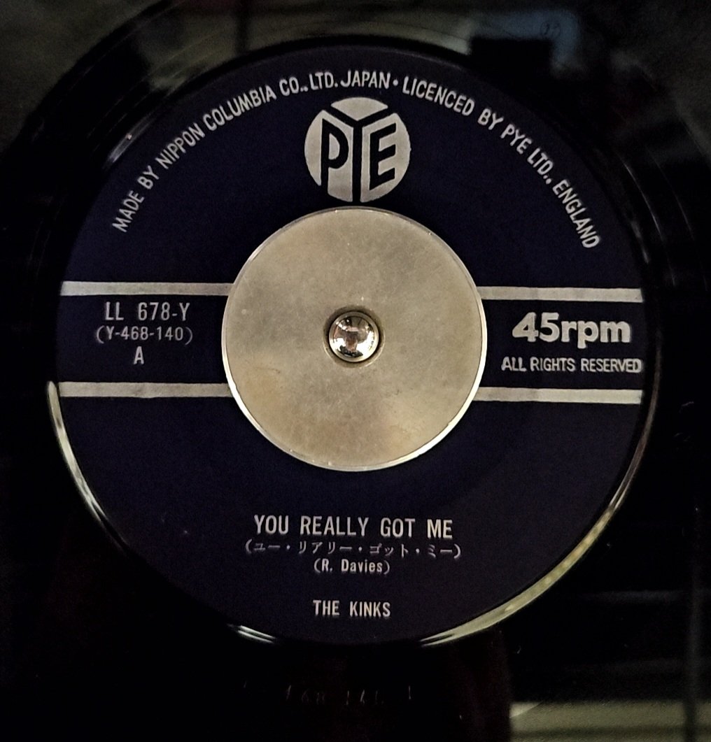 sexyedamurajap1's tweet photo. #THEKINKS
#KINKS
#キンクス
#YOUREALLYGOTME
#ユーリアリーゴットミー
#ユーリアリーガットミー
#ITSALLRIGHT
#それでいいのさ
#raydavis
#davedavis
#レイディヴィス
#britishrock
#MODS
#UKROCK
#BEATGROUP
#60sROCK
#ROCKNROLL
#vinyl
#EP
#7inch
#45rpm
#RECORDS
#レコード
#日本盤
#beatboom https://t.co/BKZl3aqXyV