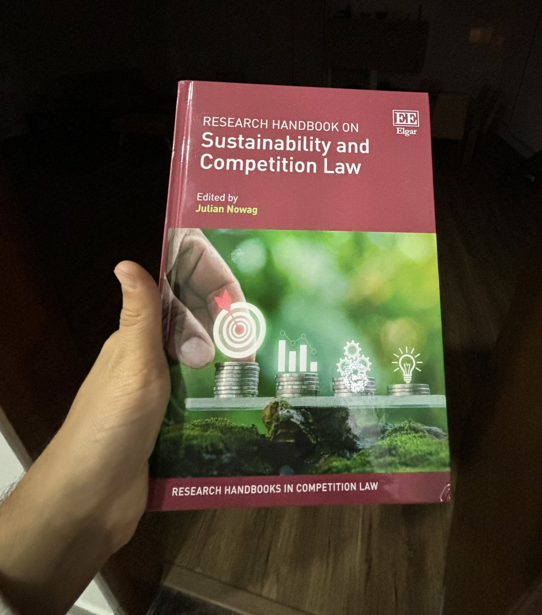 JuanDGut's tweet photo. So happy to have in my hands the book edited by Julian Nowag on sustainability and competition law.
Sebastián Solarte-Caicedo and I contributed a chapter on environmental sustainability and competition law in Latin American jurisdictions.
#OpenAccess: https://t.co/xwafhxQpPS https://t.co/vPserZrUp1