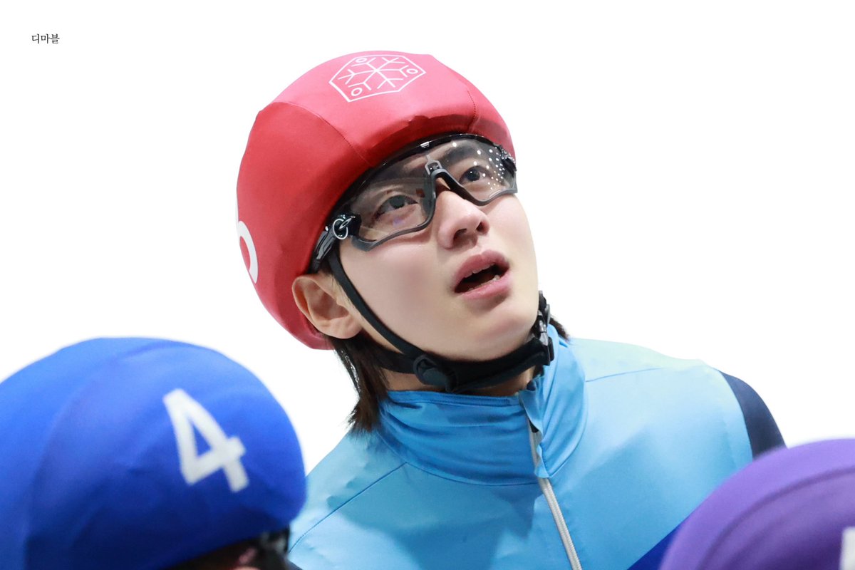 231123 #쇼트트랙 #김다겸
우리 왕자 쫌만 더 힘내걸아.. 🤧💗