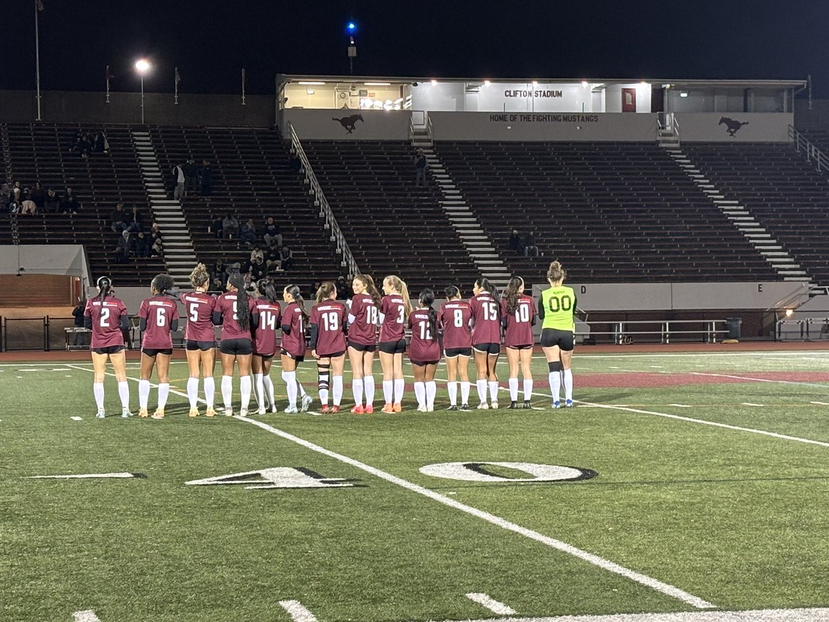One Last Time …💛⚽️🖤 Going to miss these girls
