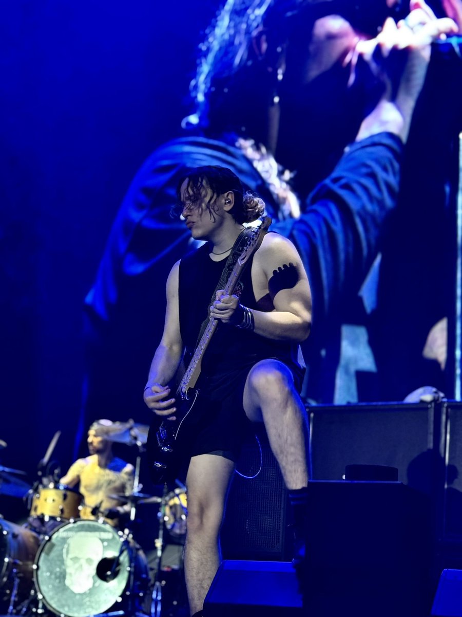 este ser hermoso cumple años la semana que viene 😭