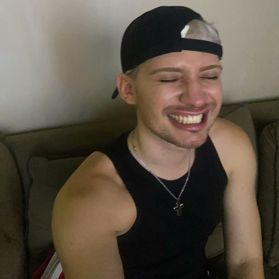 O famoso da cu chupa pau