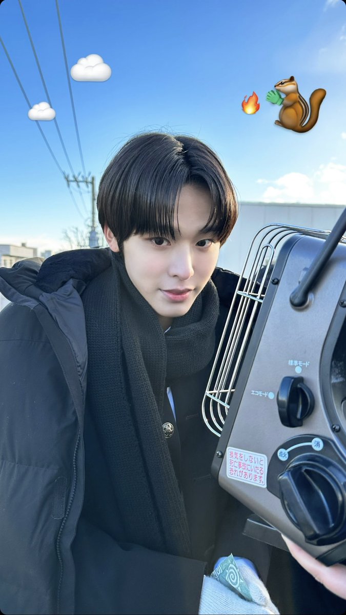 Qoozzan_'s tweet photo. 다들 절대 가쿠란 명찰을 보지마 
마에다는 가쿠란인거야 https://t.co/USf3tM2Gdz