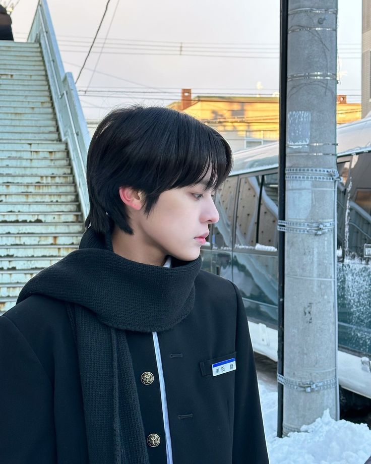 Qoozzan_'s tweet photo. 다들 절대 가쿠란 명찰을 보지마 
마에다는 가쿠란인거야 https://t.co/USf3tM2Gdz