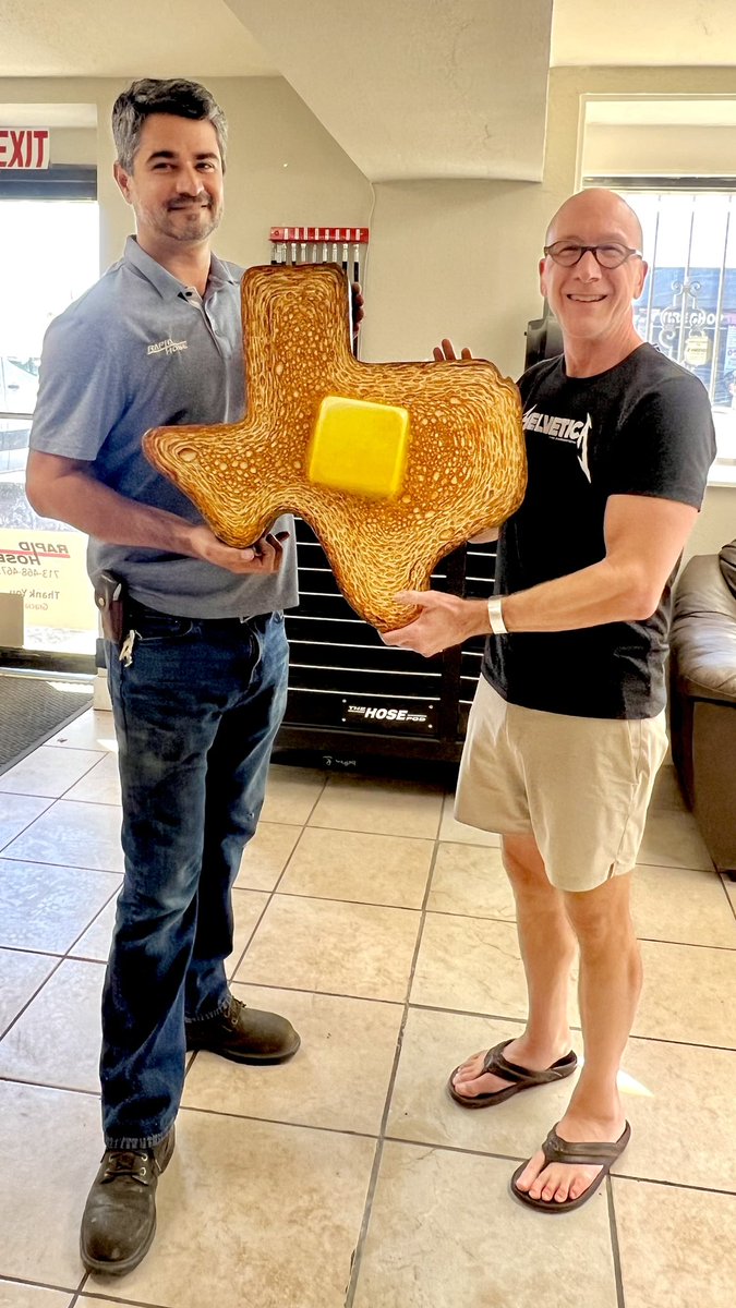 KenWomackArt's tweet image. Delivered this painted 1/2 size Texas Toast to collectors in Houston. Part of my partnership with @ColinSimmons__ and @ClaysColorCrew 
#ArtForAutism