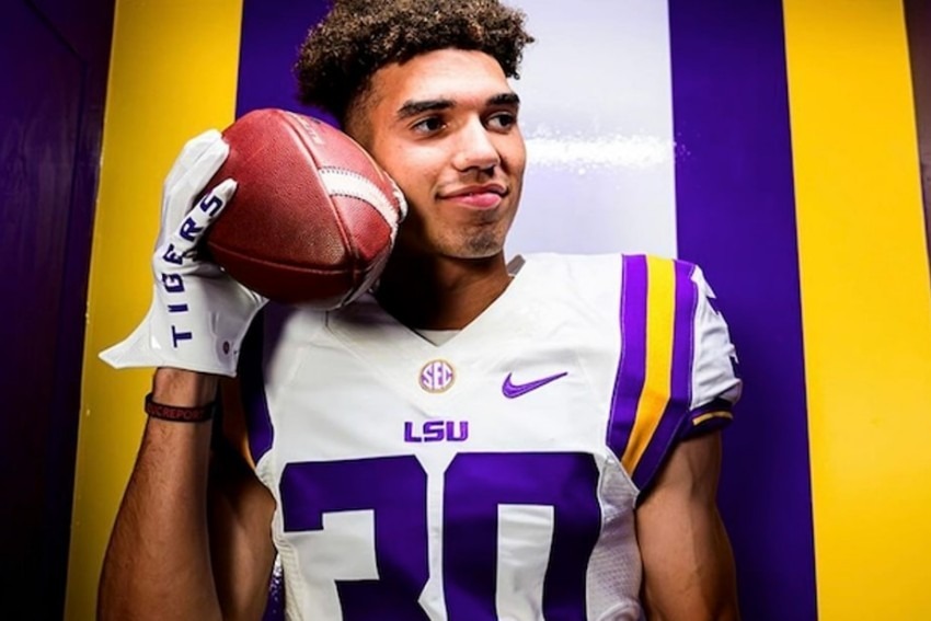 EJHollandOn3's tweet photo. LSU's reported NIL offer to Bryce Underwood was a bit embarrassing when compared to Michigan's mega offer. 🤷‍♂️🤷‍♂️🤷‍♂️ 

The Wolverines are now trending to flip On300 WR Derek Meadows and should keep raiding the Tigers' class #GoBlue. https://t.co/mJOEtDuzEj https://t.co/UoBB1Vljct