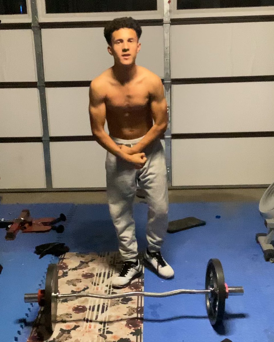 <a href="/BrayTheBolt/">Brayden</a> is BACK.  First night back in gym after surgery.  

<a href="/GadsdenISD_NM/">Gadsden ISD</a> is about to see something CRAZY next year.