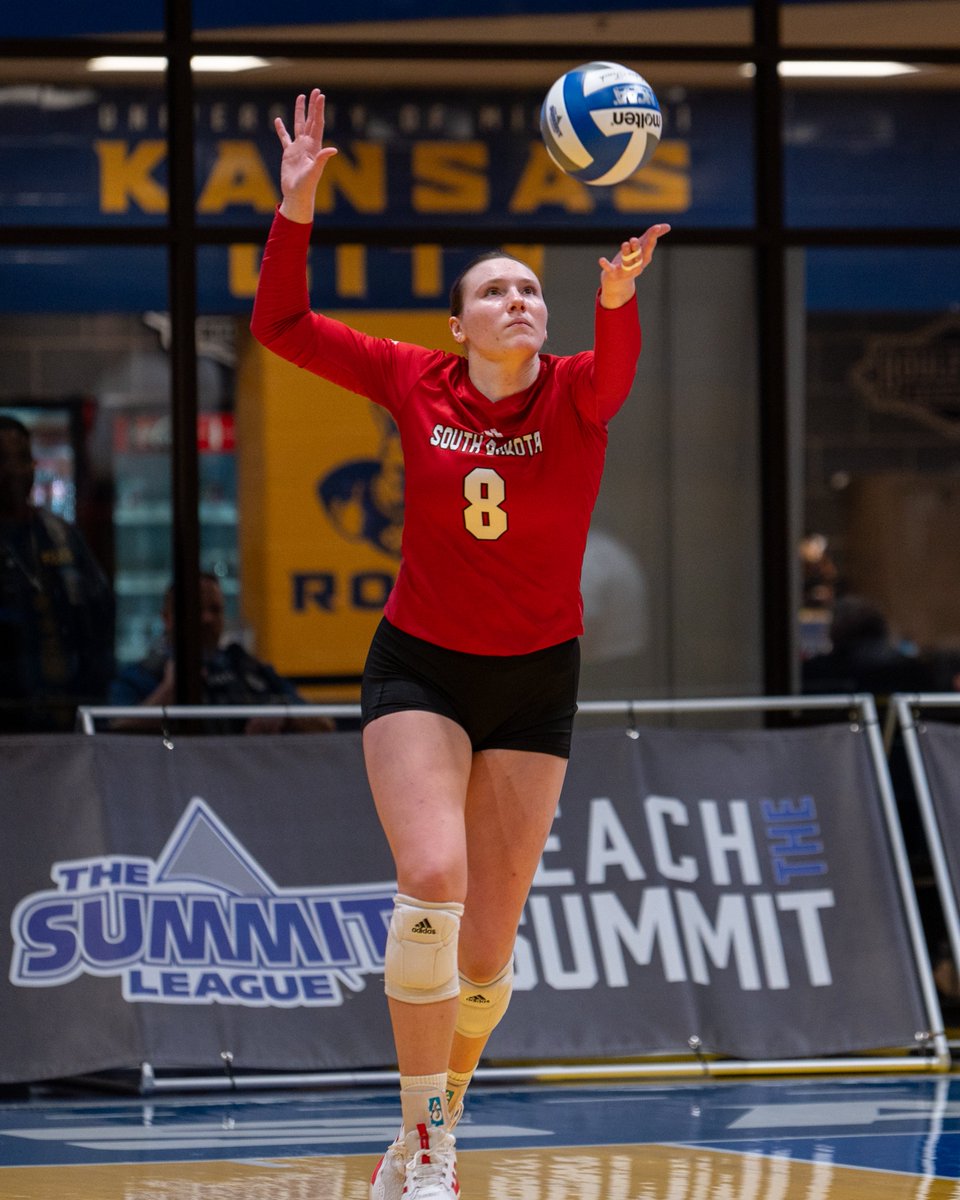 SDCoyotesVB's tweet image. Little bit of everything from @morganbode_ through 2️⃣ sets

5 kills // .667% // 1 ace // 2 blks

#GoYotes x #WeAreSouthDakota