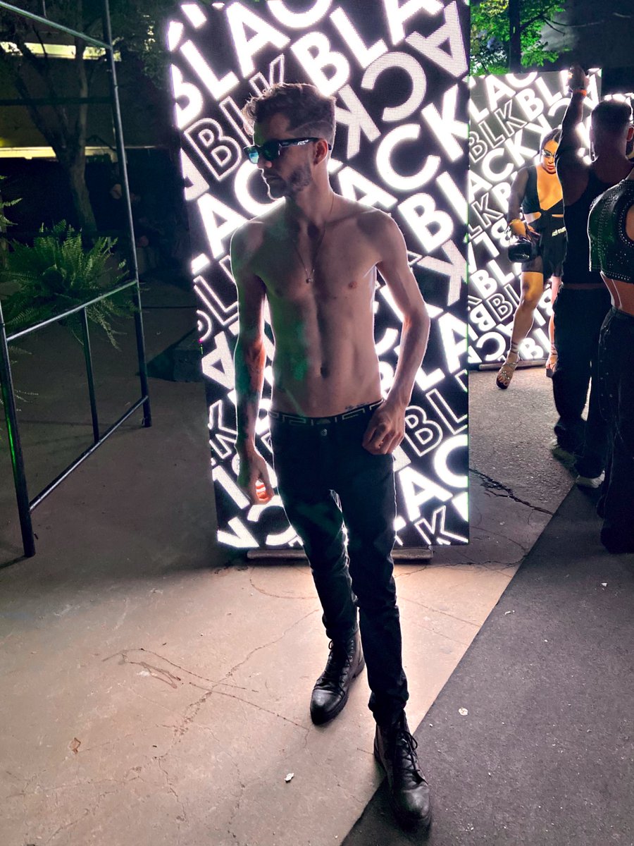 dscarlos_'s tweet photo. BLK 🖤 https://t.co/nYbfEckygH