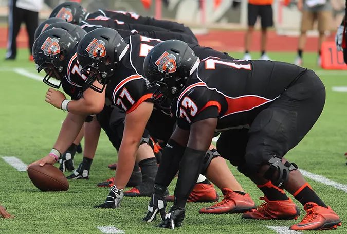Luke New (@big_luke77) on Twitter photo After a great conversation with <a href="/CoachPete19/">Coach Douglas Petersen</a>, I am extremely thankful to have received my 1st offer to play college football from Hendrix College! 🟧⬛️🏈
<a href="/CoachDDuggan/">David Duggan</a> <a href="/case_cook/">Case Cook</a> <a href="/CoachAlkire/">Chase Alkire</a> <a href="/Coach_Brinson_/">CoachBrinson_</a> <a href="/MalcolmLRollins/">Malcolm Rollins</a> <a href="/MichaelATurner3/">Coach Turner</a> <a href="/shayhodge3/">Shay Hodge™</a> <a href="/warren_rowan/">Warren Rowan</a> <a href="/JARaiderFB/">JA Raider Football</a> After a great conversation with <a href="/CoachPete19/">Coach Douglas Petersen</a>, I am extremely thankful to have received my 1st offer to play college football from Hendrix College! 🟧⬛️🏈
<a href="/CoachDDuggan/">David Duggan</a> <a href="/case_cook/">Case Cook</a> <a href="/CoachAlkire/">Chase Alkire</a> <a href="/Coach_Brinson_/">CoachBrinson_</a> <a href="/MalcolmLRollins/">Malcolm Rollins</a> <a href="/MichaelATurner3/">Coach Turner</a> <a href="/shayhodge3/">Shay Hodge™</a> <a href="/warren_rowan/">Warren Rowan</a> <a href="/JARaiderFB/">JA Raider Football</a>
