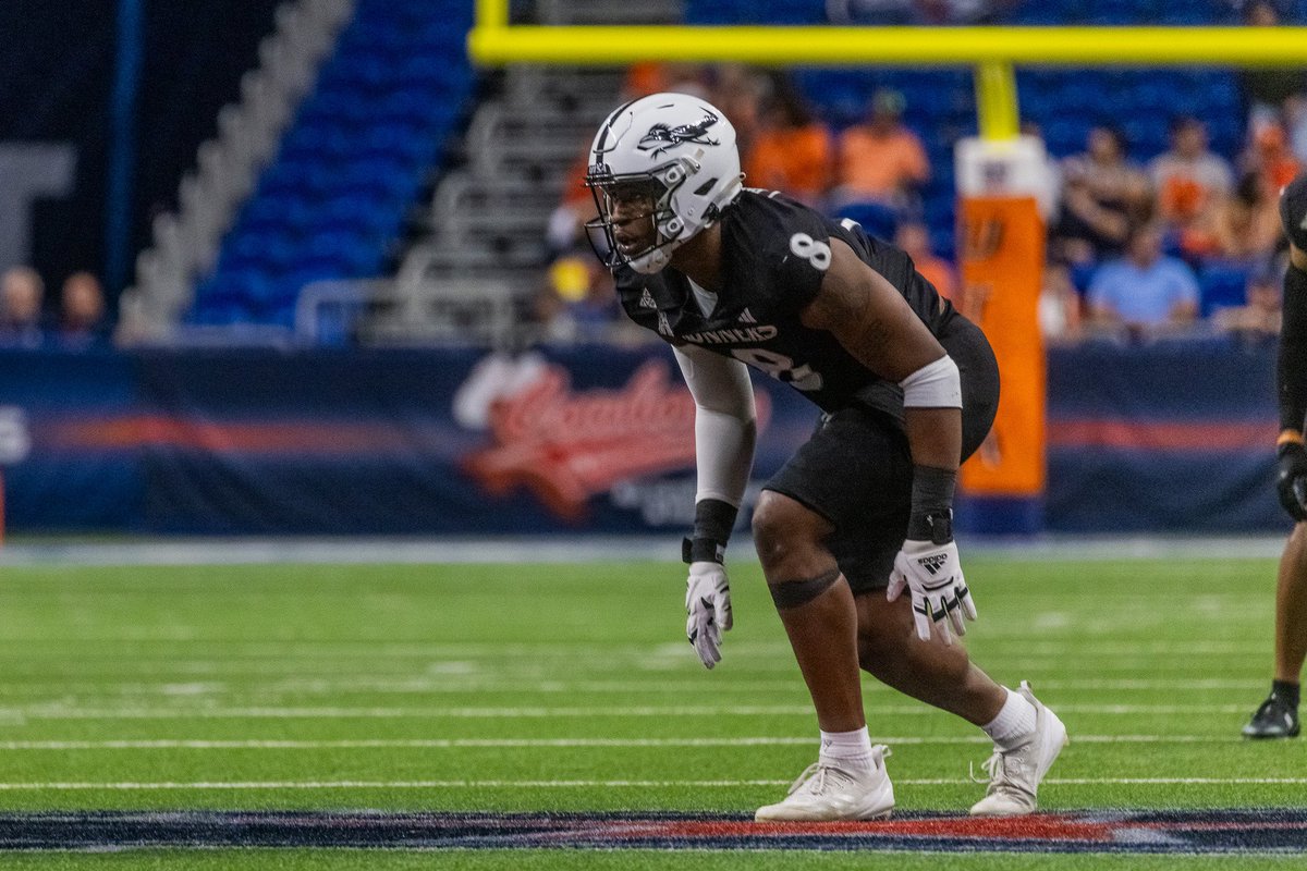 thejbuckets's tweet photo. Closing my chapter at the dome with a bang!! 
AGTG without him I’m nothing with him I can accomplish all https://t.co/LUOfjoYVfq