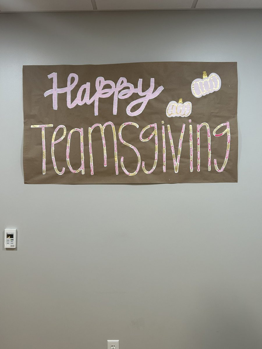 TNUsoftball's tweet image. There’s alot to be thankful for this year…..especially Team34. Team34 has shown love, patience, and kindness not only towards each other, but especially towards others. Thank you for being you and Happy Teamsgiving from Team34!! 🩷🩷🤗🙏