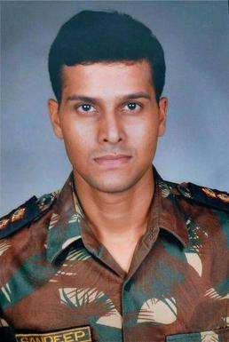 aparanjape's tweet photo. 🙏 Major Sandeep Unnikrishnan.

#2611Attack #Mumbai https://t.co/rXoCfQMb9y