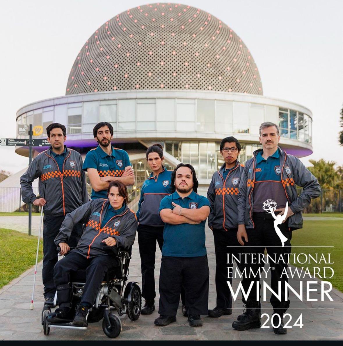 KSFilms1's tweet photo. #DivisionPalermo Emmy Mejor Serie Internacional @CheNetflix Bravo @santikorovsky !!!!!! https://t.co/uOREDXe0eX
