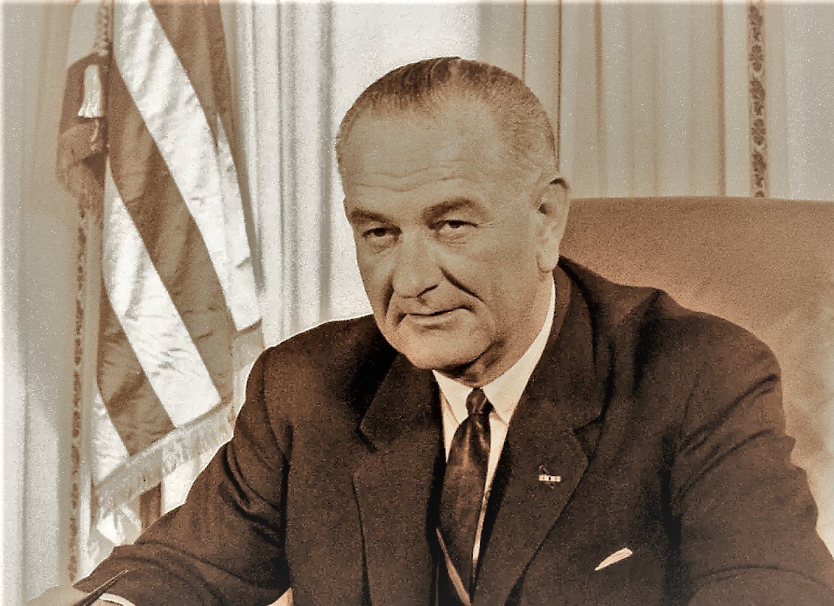 JackXLondon's tweet photo. On this day, November 23, 1963, President Lyndon B. Johnson spent his first full day in office following the assassination of John F. Kennedy. 🇺🇸 #OnThisDay #History https://t.co/0xSUjTbkBZ