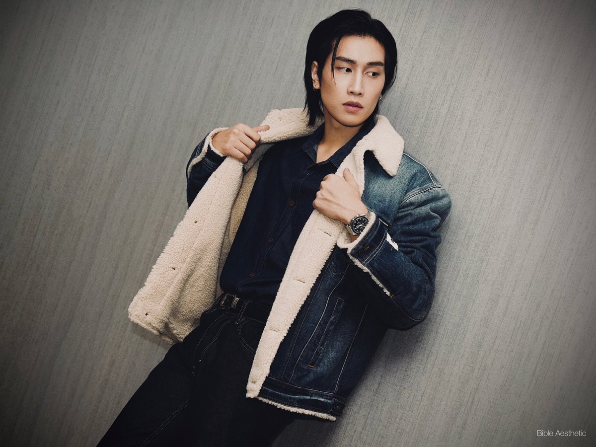 BibleAesthetic's tweet photo. Denim 📸

@biblesumett 
#RevolutionThailandxJesBible
#RevolutionThailand #TimetoTell 
#BibleWichapas ❤︎ #bsumone https://t.co/VhlyJ23JS9