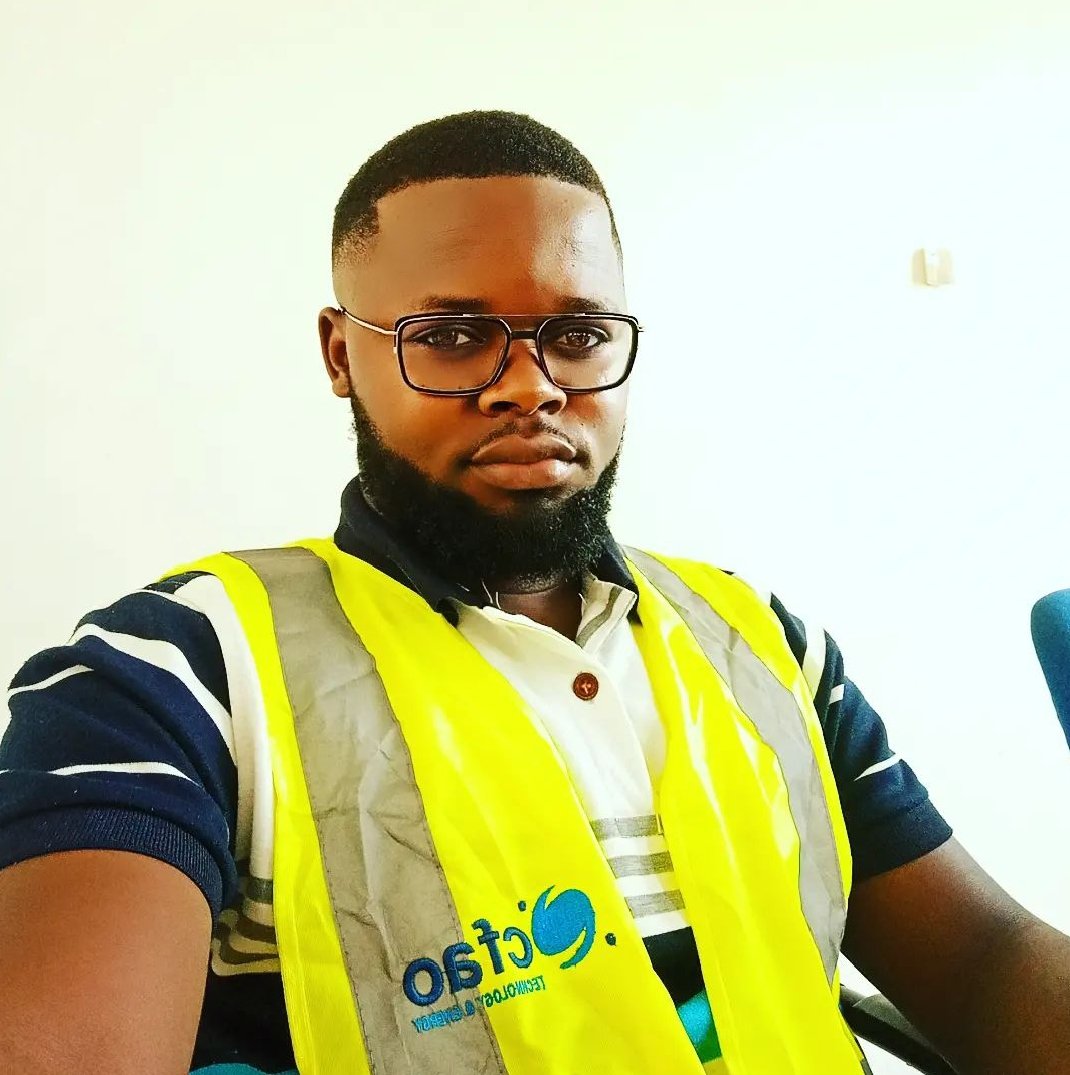bro_mthomas's tweet photo. Had this very long night of work and decided to sleep a bit this morning. But as soon, as I closed my eyes, someone woke me up for something so irrelevant. Then I realized anger management is so necessary........ https://t.co/373y1Wkagi