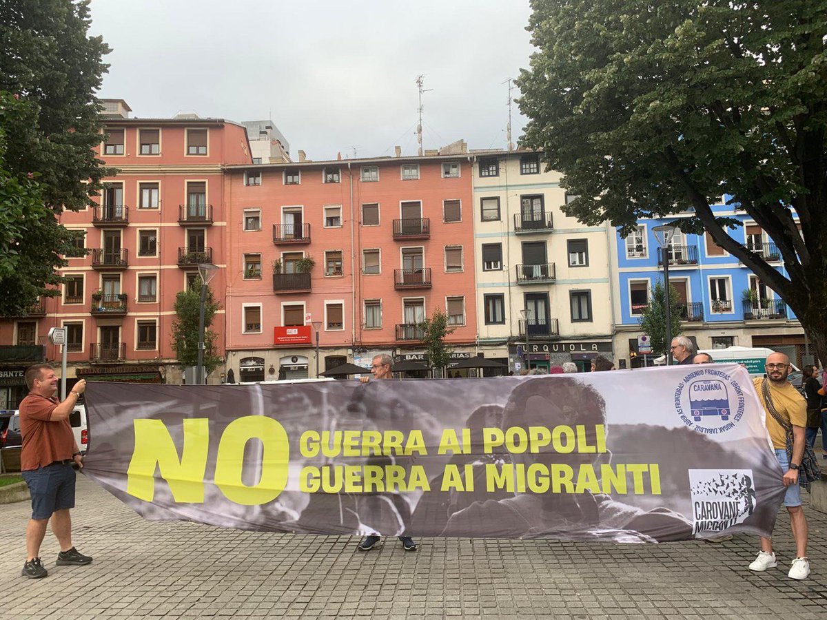 oeebizkaia's tweet photo. Malo es que la derecha se haya apropiado de buena parte del lenguaje de la izquierda en su guerra cultural, pero que un sector de la izquierda haga suyo el discurso de extrema derecha sobre la inmigración puede ser demoledor.
✍🏾 German Garcia Marroquin 
https://t.co/mKjVWFwUIa https://t.co/2rr0wRPVnM