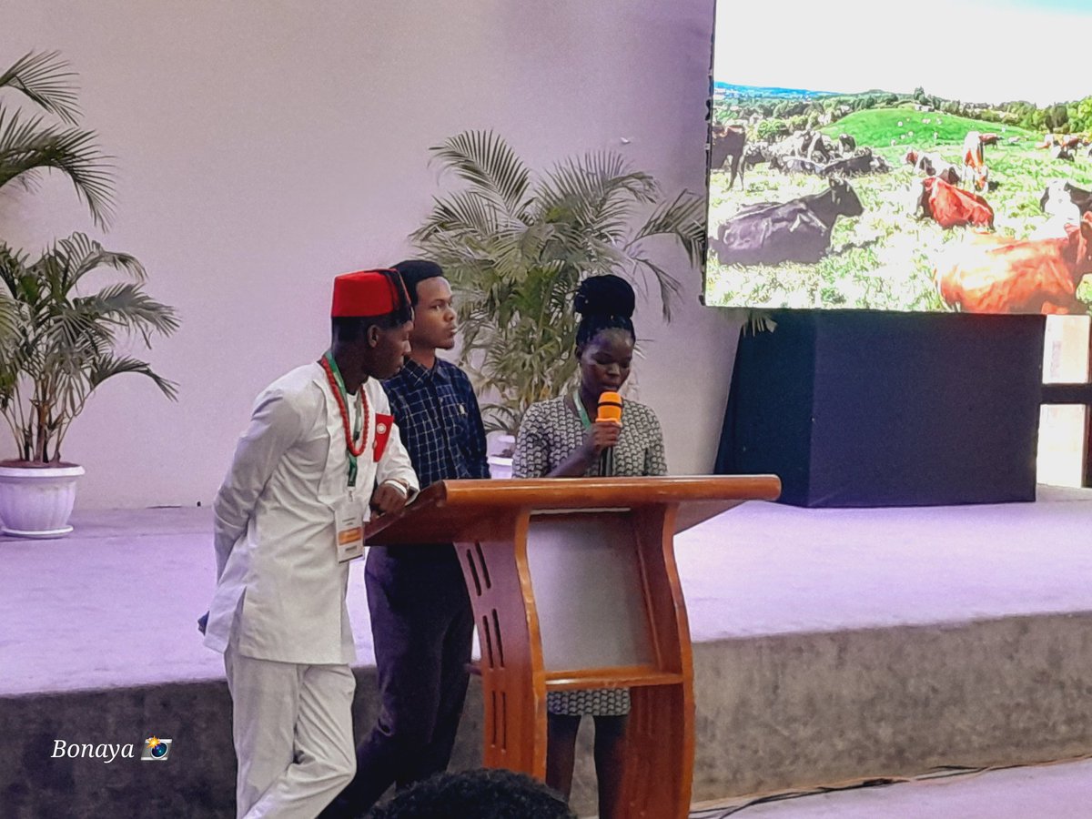 boru_bonaya's tweet photo. Presentation on Livestock Production from Ambassadors from Makueni, Marsabit and Bomet Counties. 

#GettingYouth2Farm
#SmachsFoundation
#ClimateAction
#SCYAs
#Agriculture https://t.co/U06ye8zJOR