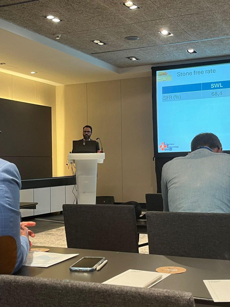 alberto budia alba tweet media