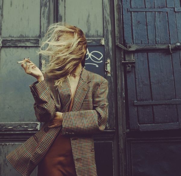 .....
و عشق مهمان است،تنهایی همیشه همراه....