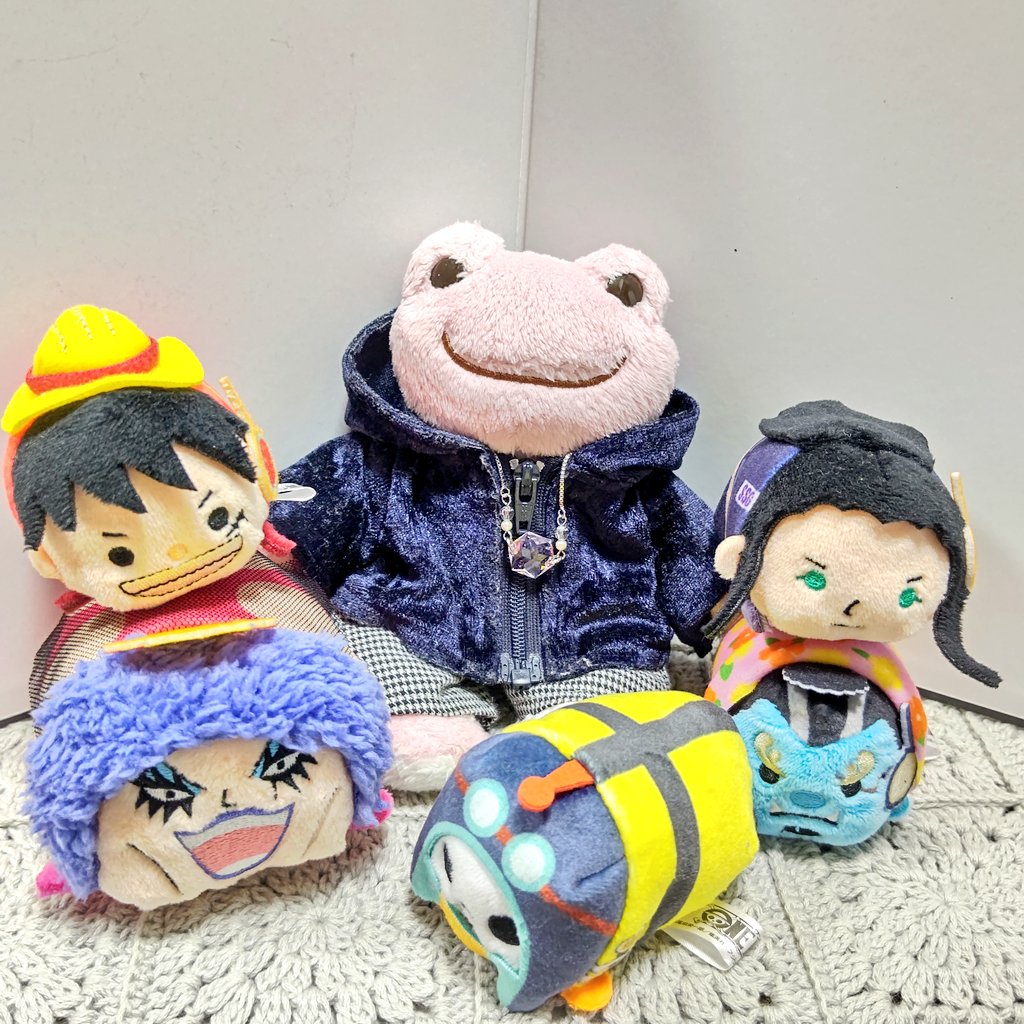 cherinpickles's tweet photo. 【ムギムギおてだま】
ONE PIECE 麦わらストアへ行く度に、ムギムギおてだまを買ってもらっている🐸🍒🛎️✨✨✨
だいぶ増えた🐸🍒🛎️🎶

#娘溺愛
#かえるのりんちゃん
#こちょるず
#かえるのいる生活
#かえるのピクルス
#picklesthefrog
#ONEPIECE
#ワンピース
#麦わらストア
#ムギムギおてだま https://t.co/yo4dNMcRdl