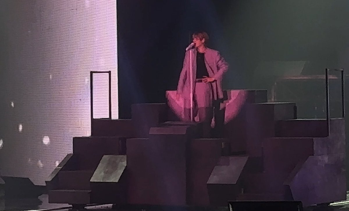 각 테마에 맞게 차 장신구 달아둔게 너무너무 좋다…. 화려함의극치… 너무너무 무대가 꽉차서 좋았어…. 🥹