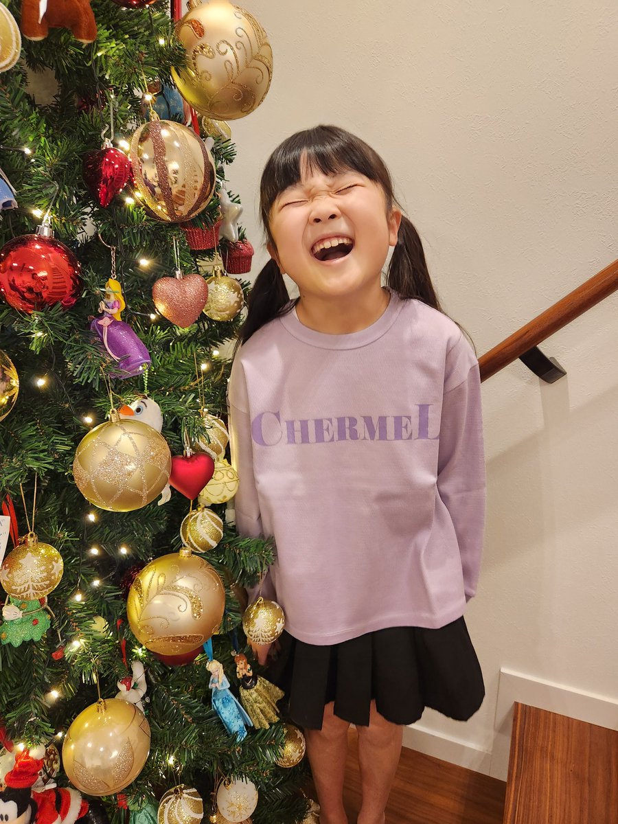 kokona_shimbo's tweet photo. オニュ-のお洋服にテンション上がりまくっております🎵
#chermel #新保心菜 #テアトルアカデミー所属 #テアトルアカデミー東京校 https://t.co/i3vYUAQHz5