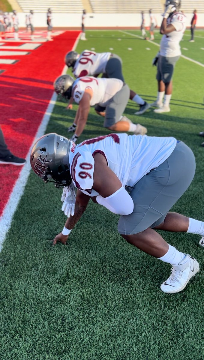 BBurtonJr1's tweet photo. Antelope Valley College
Rs-Freshmen

6’1 255

Szn highlights: https://t.co/eOzzfVNVDc https://t.co/DdVJI3j0qf