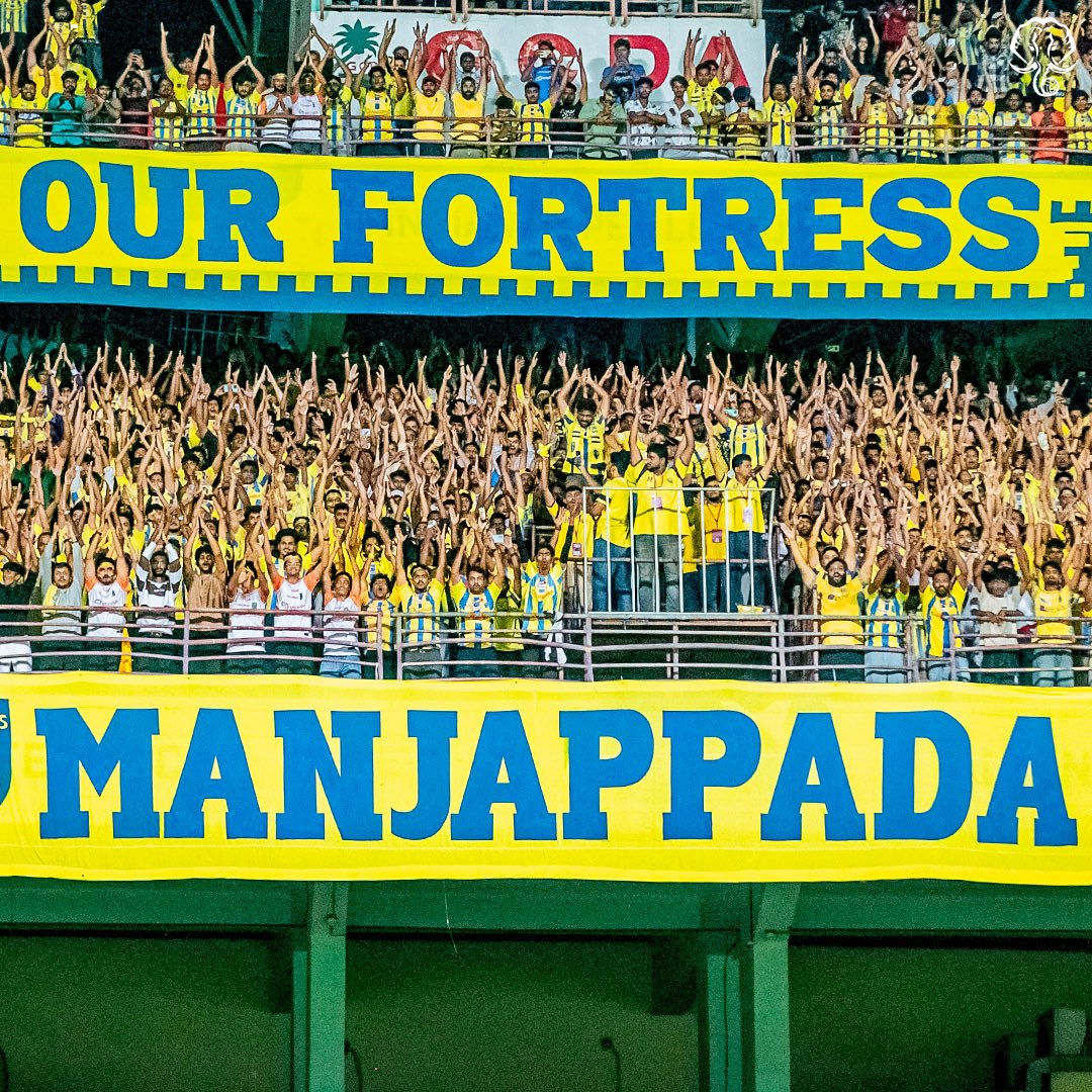 KeralaBlasters's tweet image. ഒരു ഹൃദയം, ഒരേ വികാരം, ബ്ലാസ്റ്റേഴ്‌സ്! 🫂🫶

#KBFCFC #KeralaBlasters #KBFC