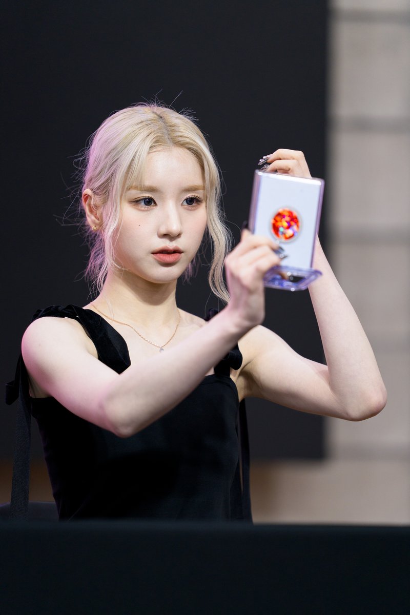 240602

🌙💜💙💜

drive.google.com/drive/folders/…

#HeeJin #희진
#Dall #Devine_All_Love_Live #Virtual_Angel
#ARTMS #OURII