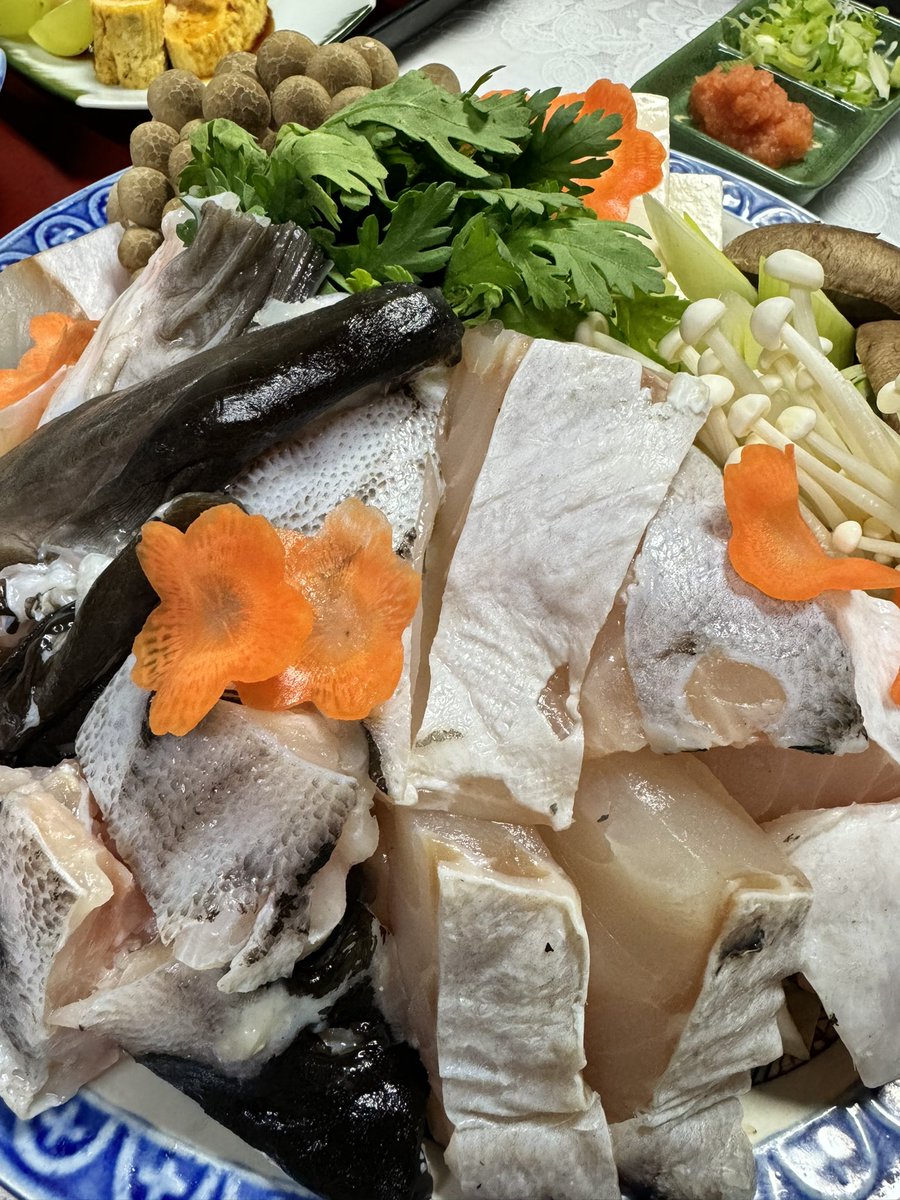 frescomachui's tweet photo. 和歌山ぷらり
景色、食事、寺

３良し！ https://t.co/0Xsqbcy697