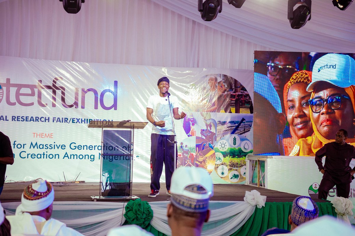 DejiIge's tweet photo. On the stage of @TETFundNg National Research Fair; where my poem "I Will Tell Our Glory" rekindled pride of identity in my compatriots. Nigerians actually love Nigeria  &amp; are proud of the country, if given a reason, or a reminder of who we truly are...slide 4 tells it all 🇳🇬 https://t.co/FKTaJG8Wkd
