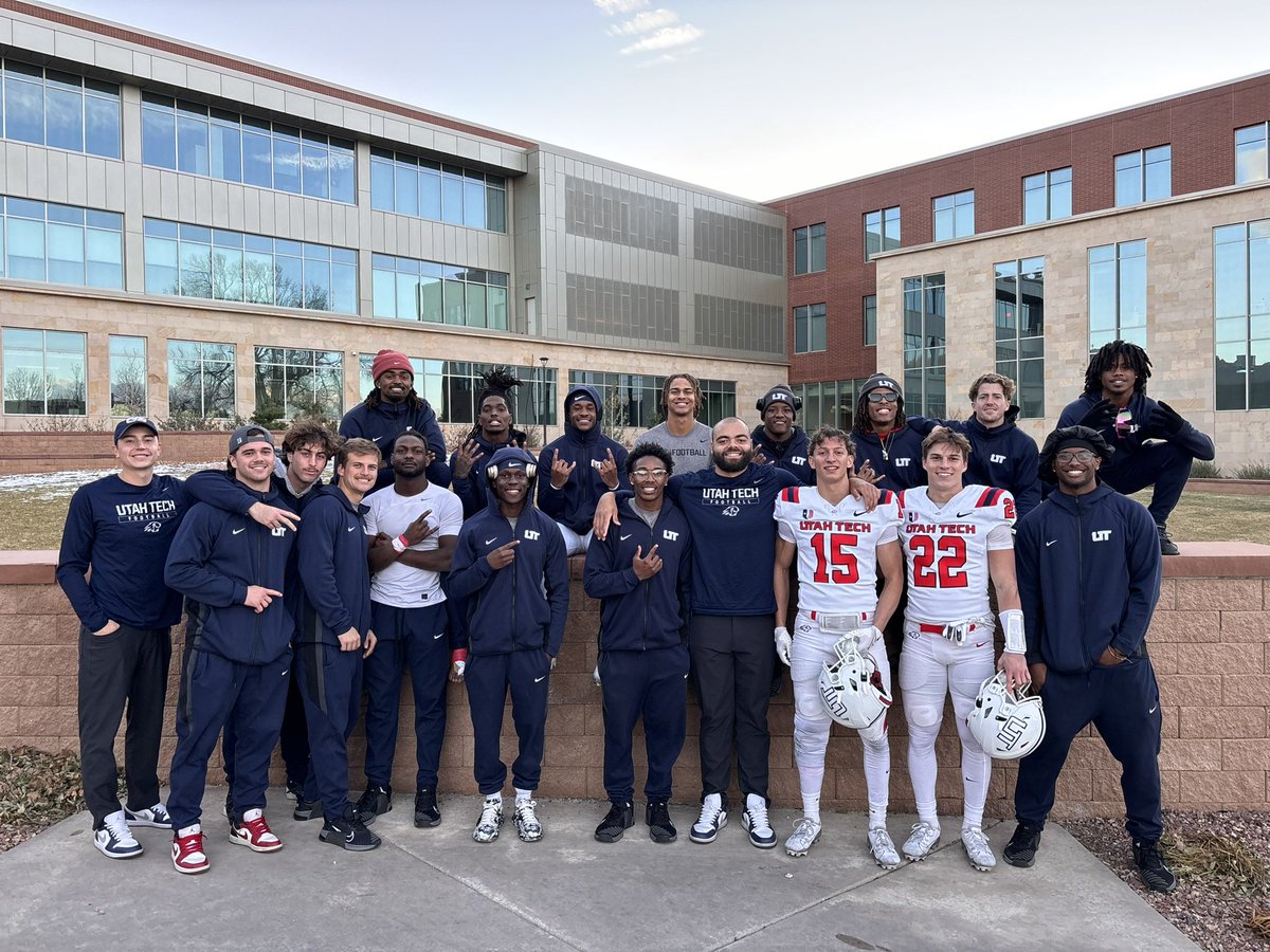 CoachNolanGivan's tweet photo. So proud of this group - truly blessed to go to work with these guys. Relentless Warriors!!! #BSquad https://t.co/N0XAMWbSyO