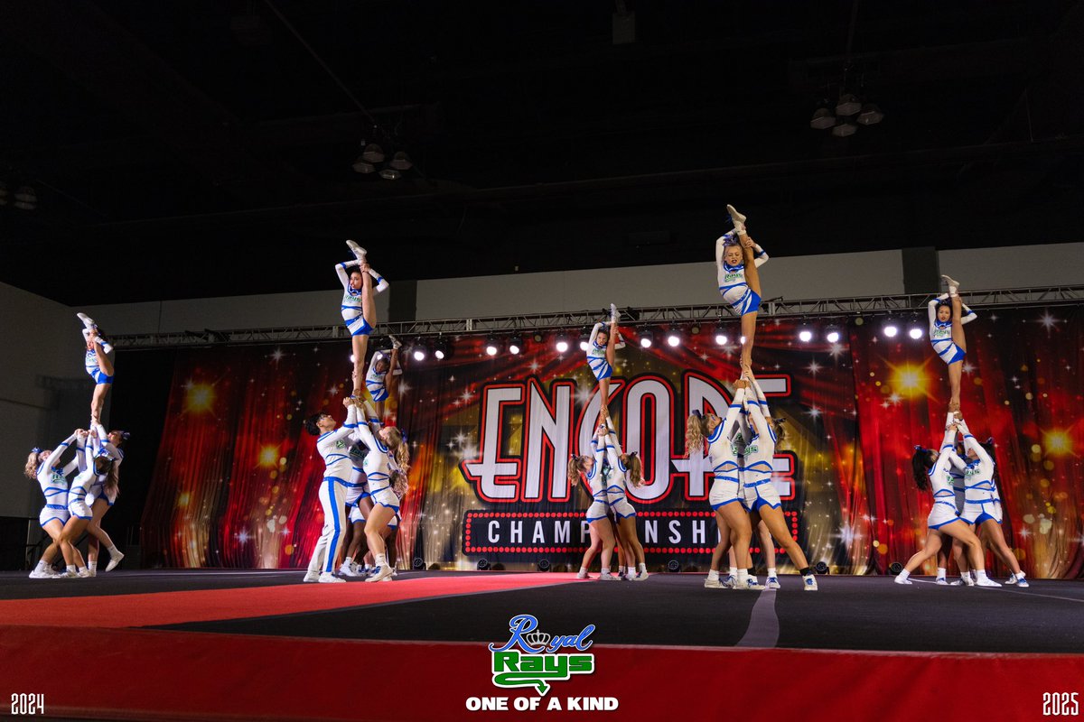 Summit Bound with the hardest working kids! Congratulations <a href="/Platinum_Rays/">PLATINUM💍</a> and <a href="/Royal_Rays/">ROYAL 👑💙</a>! 💙