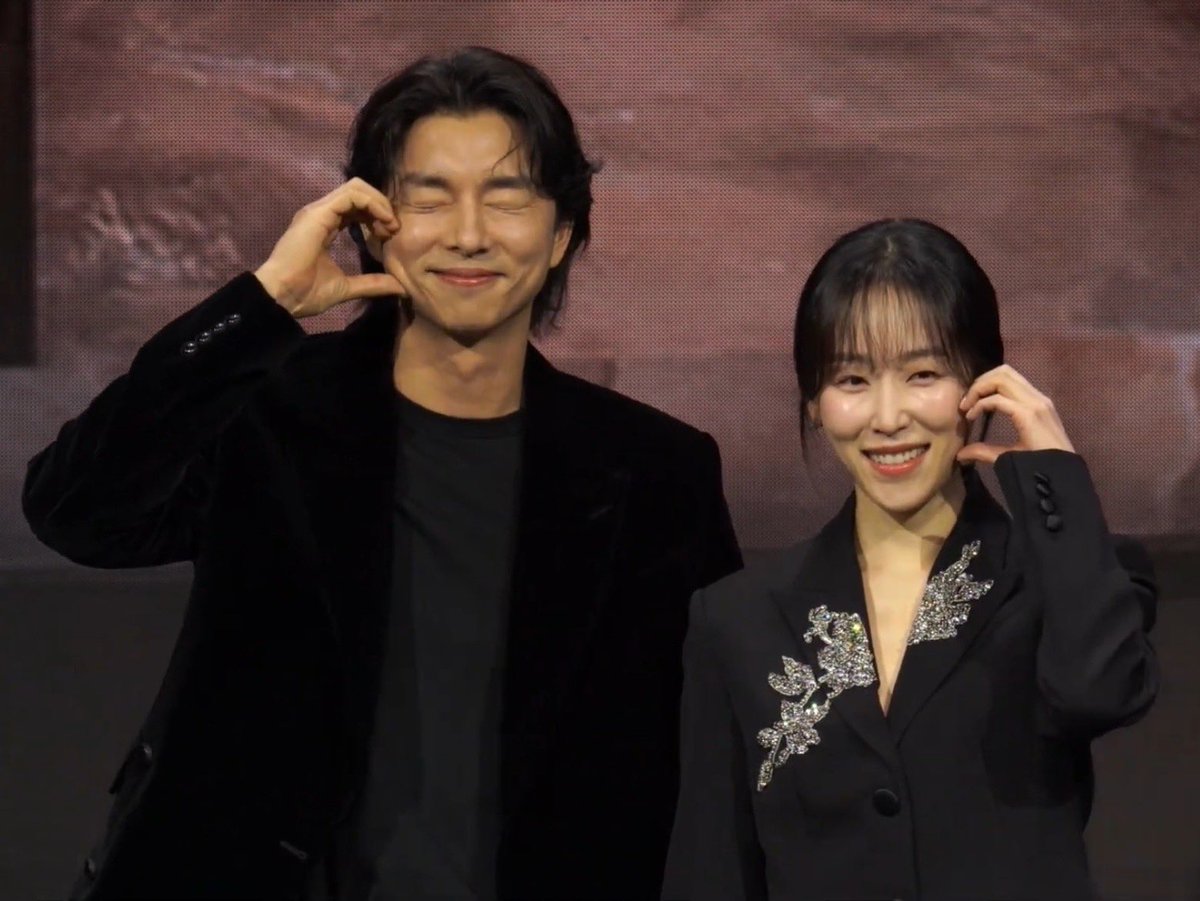 loverdramas's tweet photo. 공유 서현진 웃는거 딘짜 귀엽다 기분이 너무 상큼해짐 , , ❤︎ https://t.co/Bko9wSMUP9